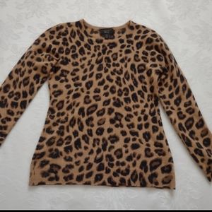 Luxury cashmere leopard sweater